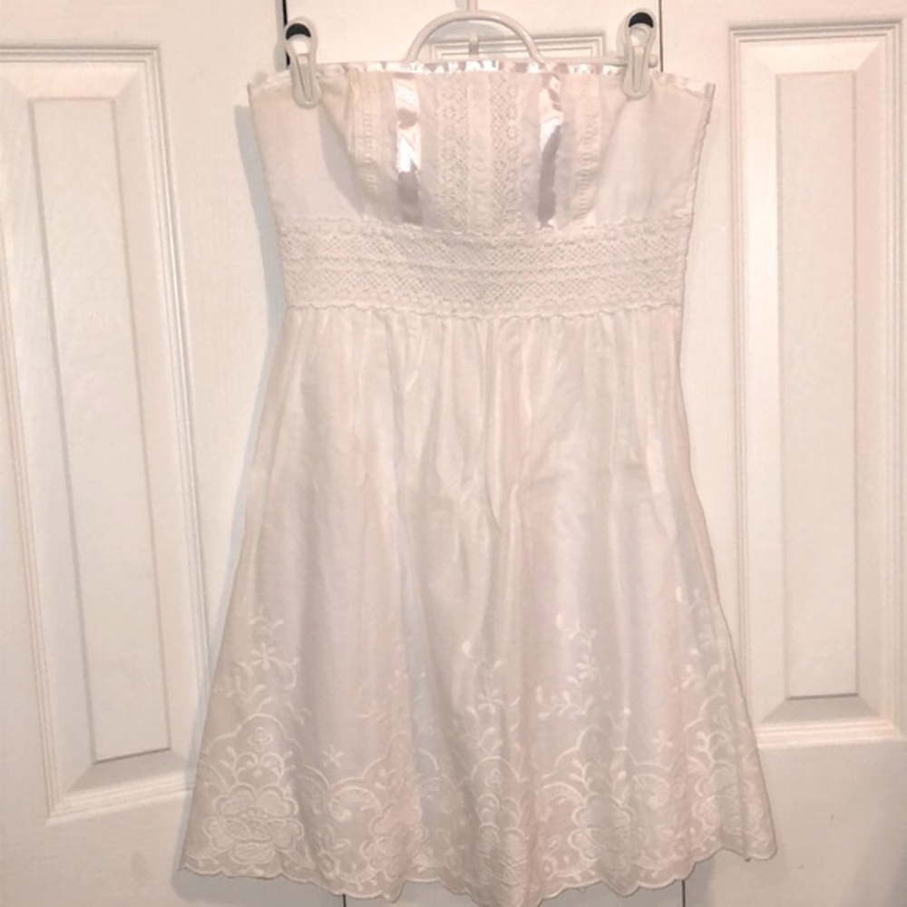 Speechless White Strapless Floral Sundress